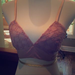 Sexy and sweet strapping bra